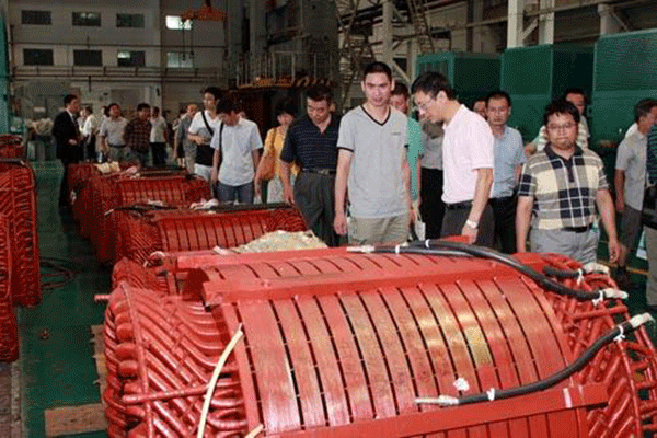 西安泰富西瑪高效節能電機在石油化工企業節能應用。